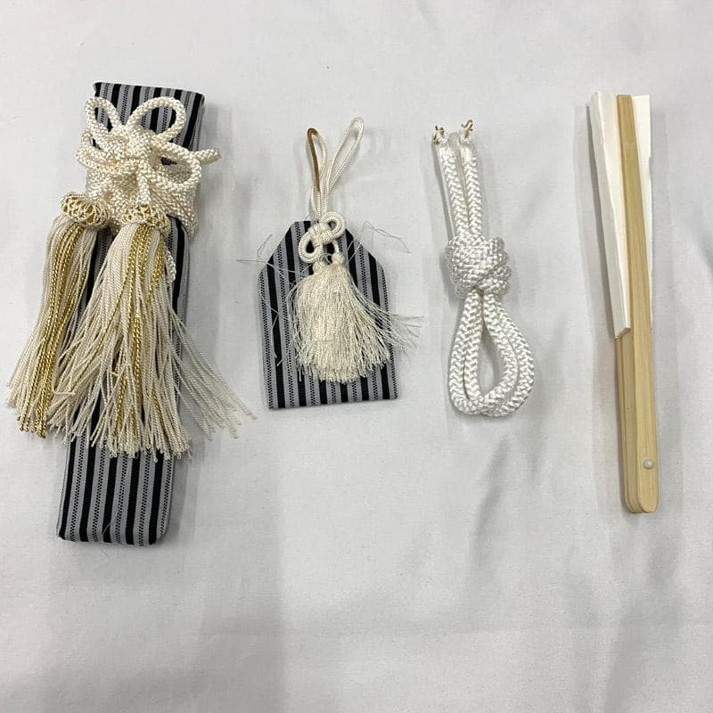 511ab3■七五三 五歳 男児 着物&羽織&袴&角帯＆長襦袢 黒紋付■美品