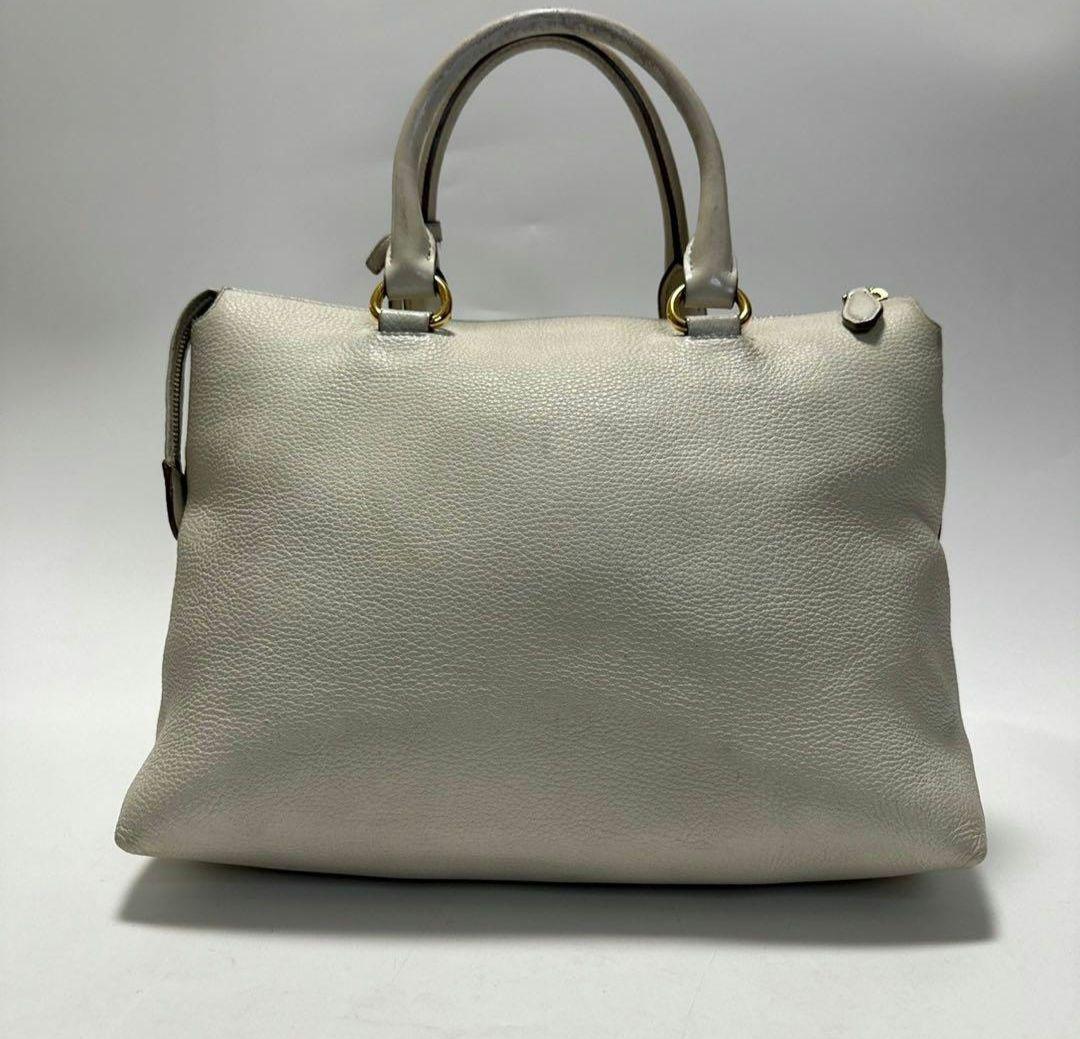 プラダ　ロゴ金具　ヴィッテロ　レザー　シボ革　2wayショルダーバッグ.