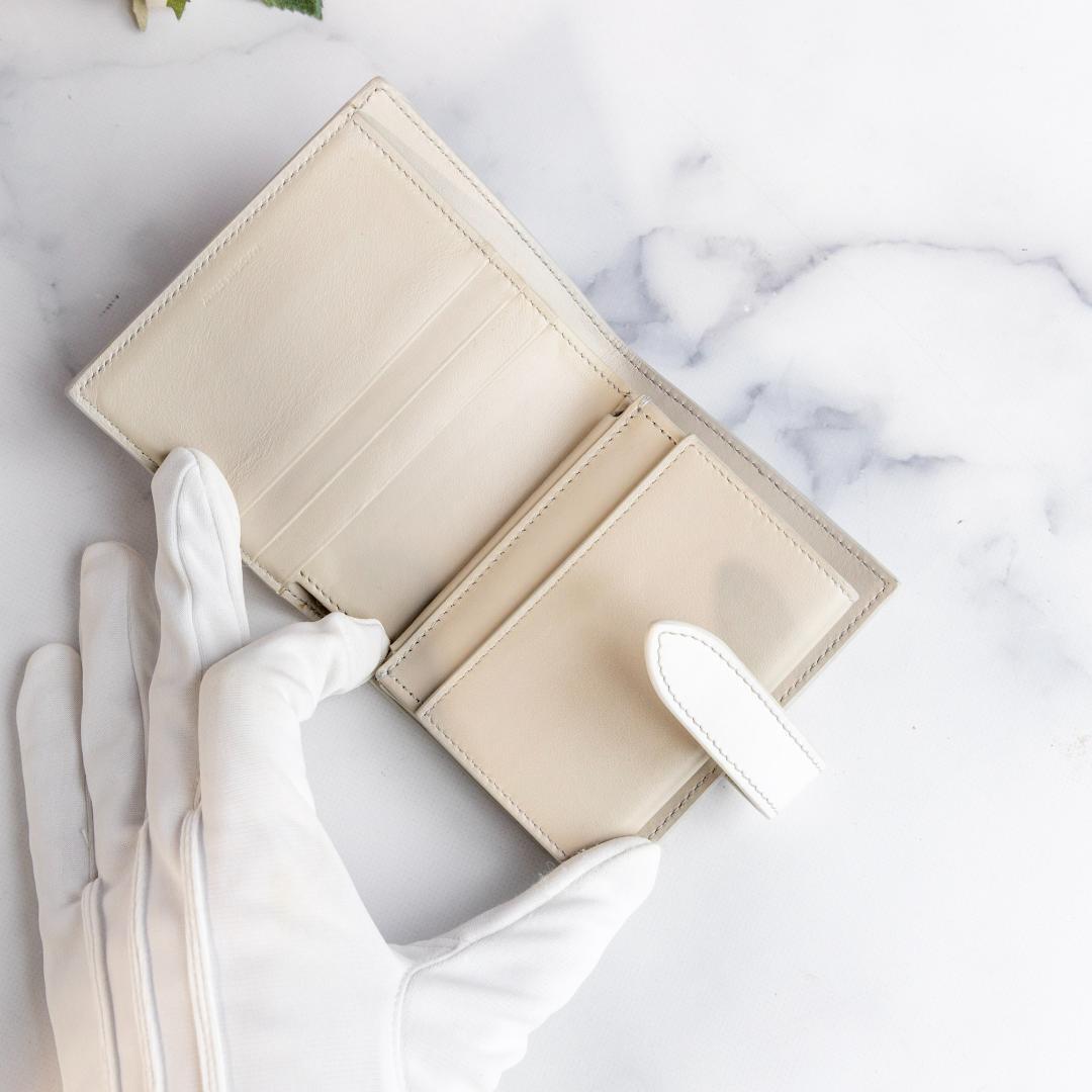 ちいかわ  CELINE スモール ストラップウォレット