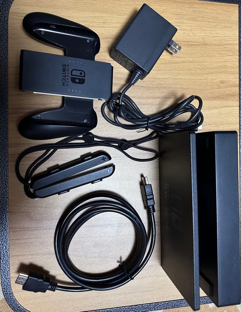 Nintendo Switch 青・赤 Joy-Con付き