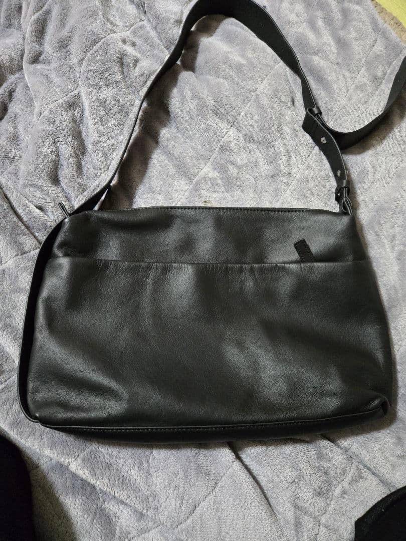 ear PAPILLONNER イア パピヨネ　ショルダーバッグ　ブラック