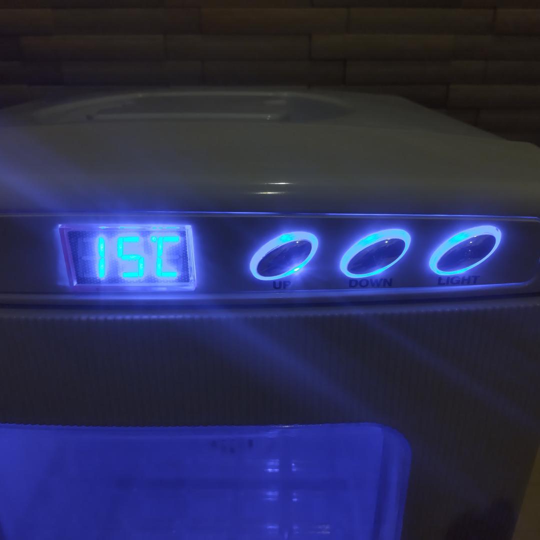 ポータブル保冷温庫 XHC-25 白 家庭用 25L