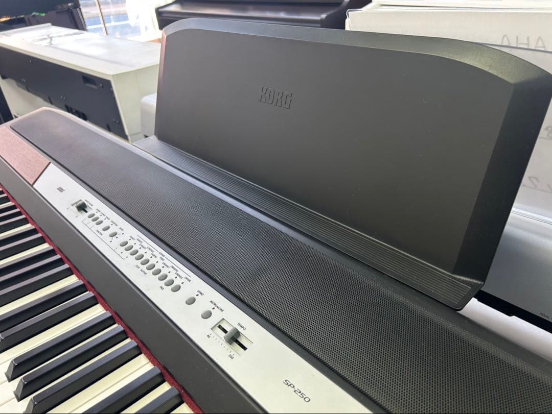 コルグ 電子ピアノ SP-250 2011年製 動作良好 専用スタンド・ペダル付