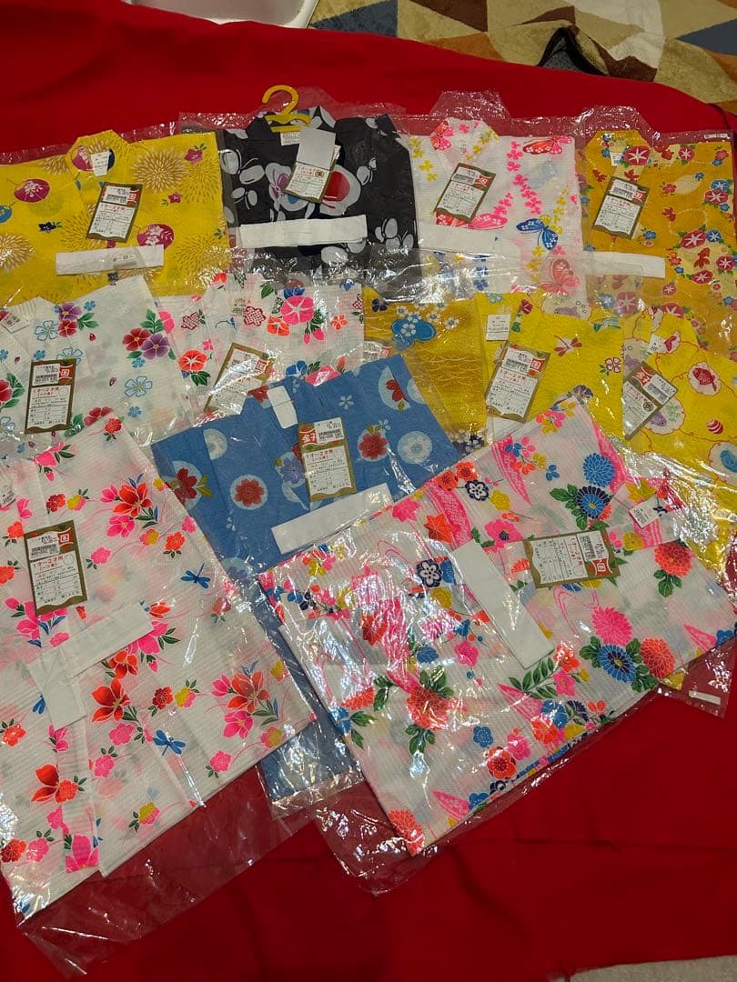 東方神起ツアーグッズ2017まとめ売り 情報画像】東方神起 LIVE TOUR