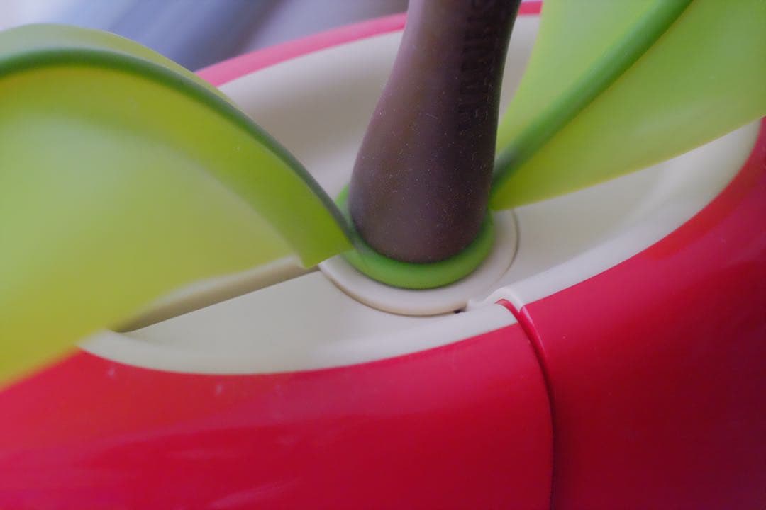 リンゴ型テレビ ブラウン管 hannspree スペースエイジ レトロポップ