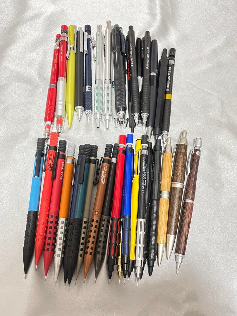 シャーペン筆箱まとめ売り総額約14000円