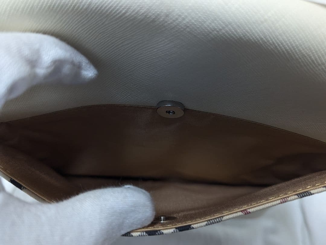 Burberry バーバリー ショルダーバッグ ノバチェック 斜め掛け レザー