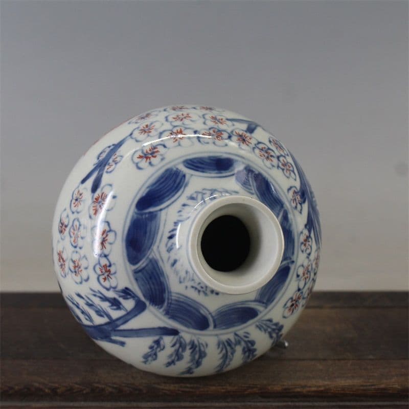 清康煕青花釉里紅三羊開泰梅瓶 景徳鎮 陶磁器 装飾品 現代工芸品 美術品 置物