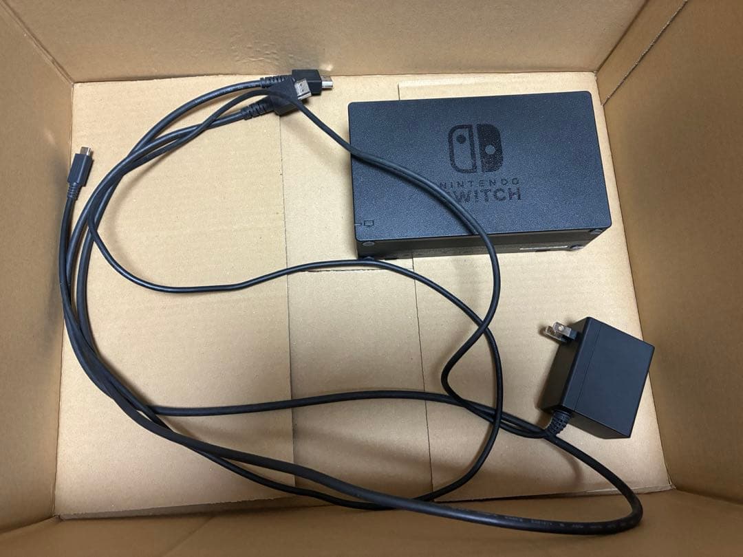 本日夕方まで　Nintendo Switch 本体 + 付属品セット