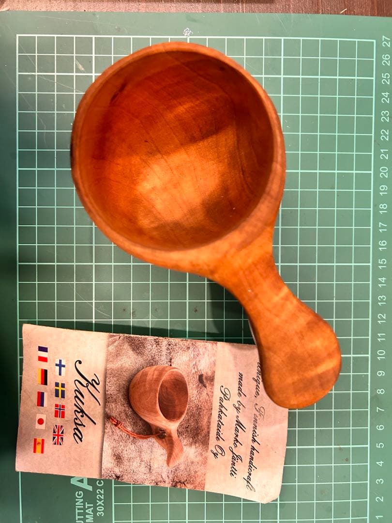 ②カーリーバーチ無垢　ククサ　ブッシュクラフト　パッカタイデククサ