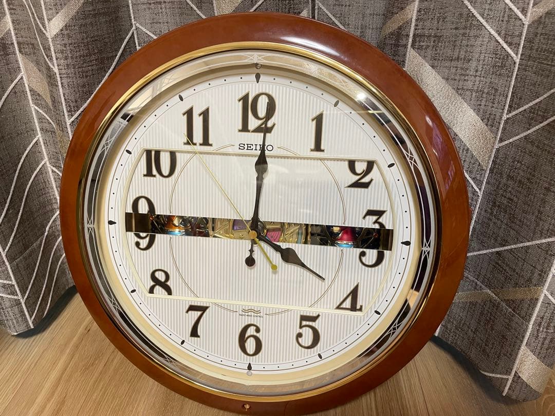 セイコー　SEIKO からくり時計　電波時計 RE559B