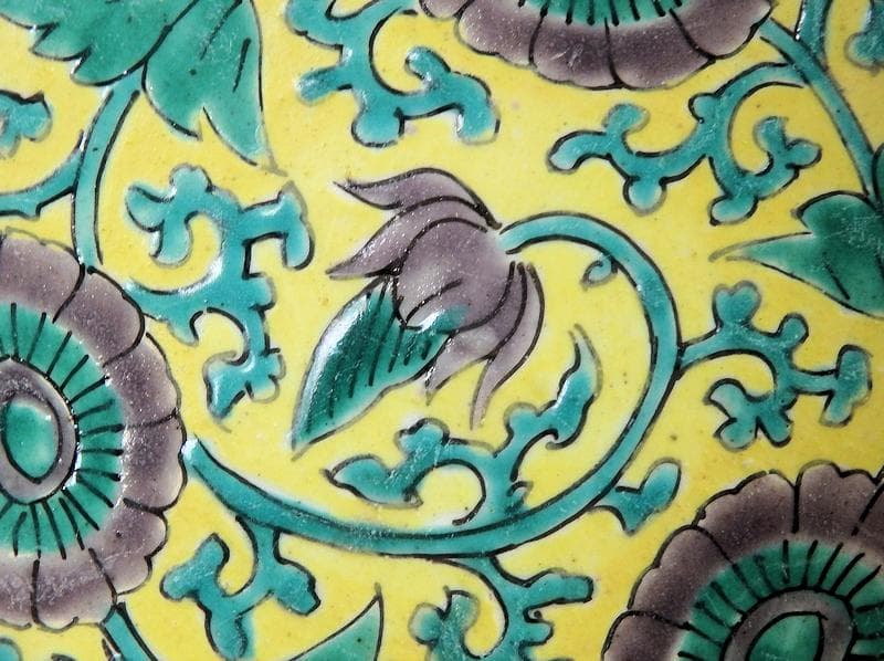 古伊万里 墨弾に雲龍 色絵 花に唐草の図 6寸皿 B130AS-