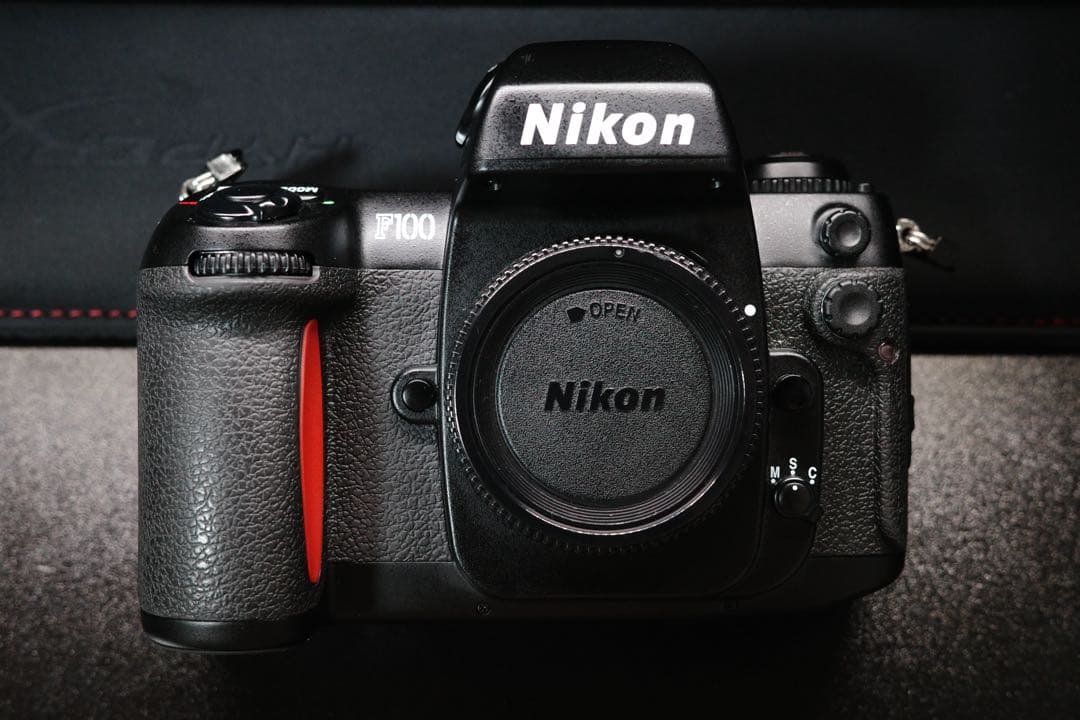 Nikon F100 フィルム一眼レフカメラ バッテリーグリップ付き