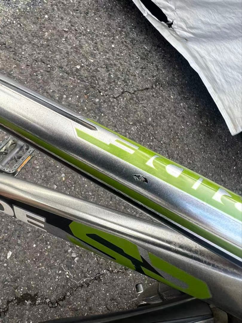 あさひ　ドライド24インチ　カラーシルバー　6段ギアスピードウォッチ付