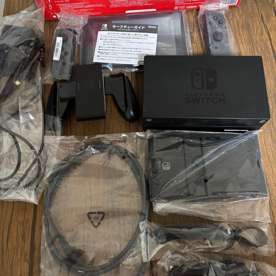 Nintendo Switch 本体 箱あり（グレー）