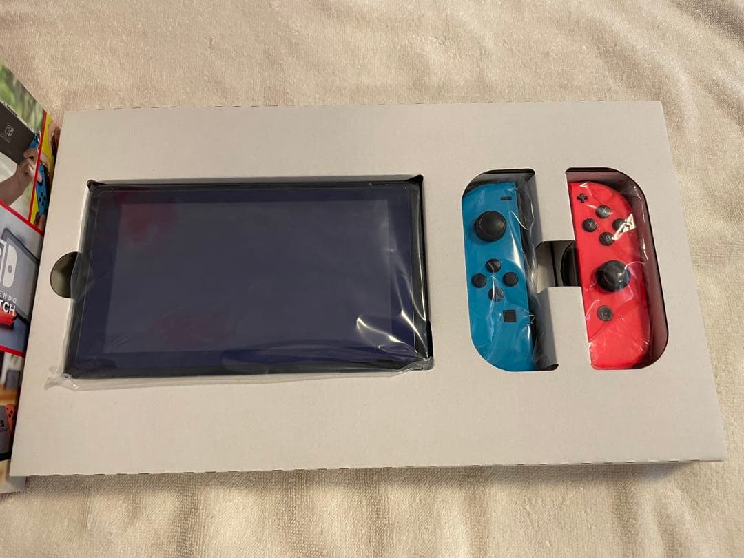 Nintendo Switch 本体 マリオカート8&SDカード付き