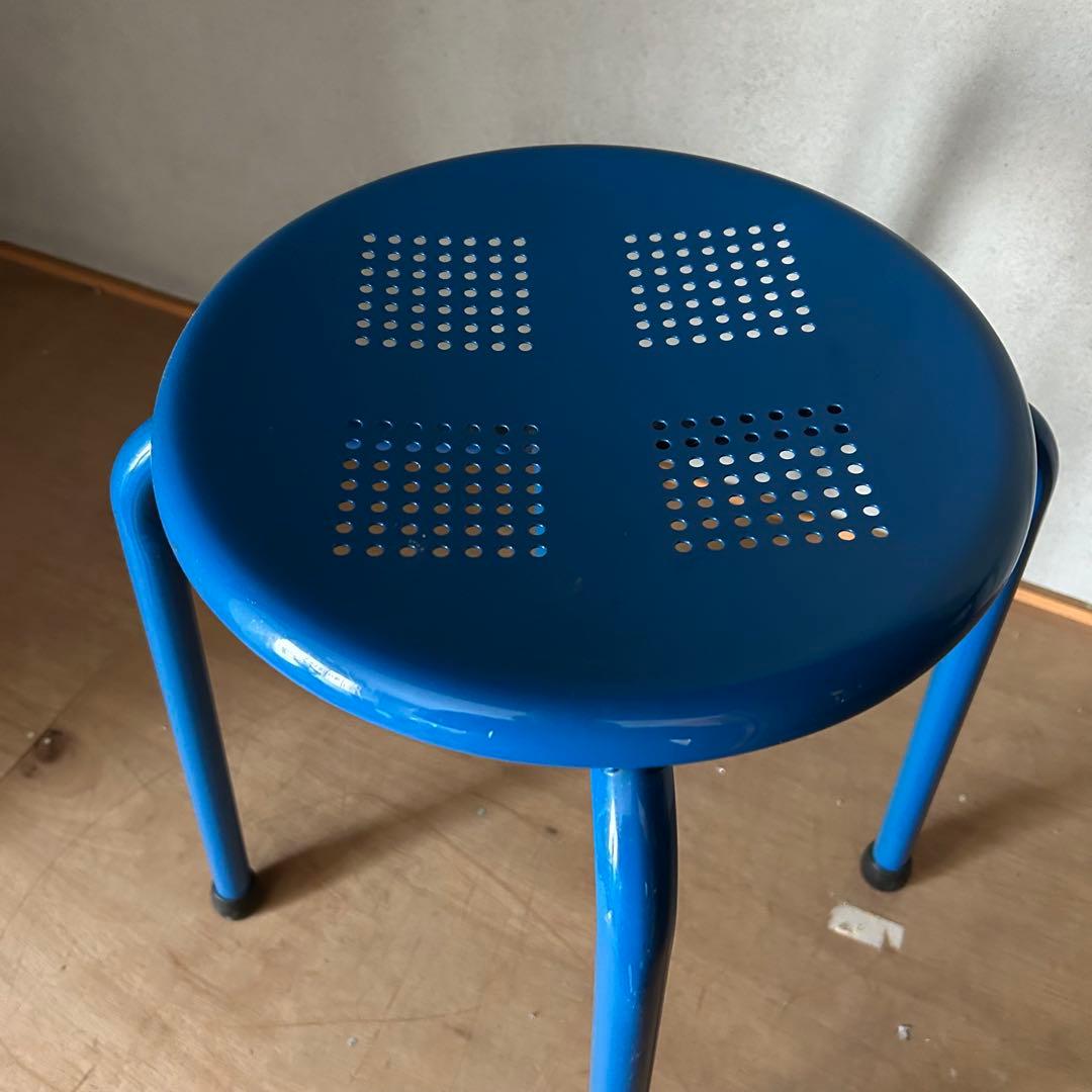 アイアンのスツール 青