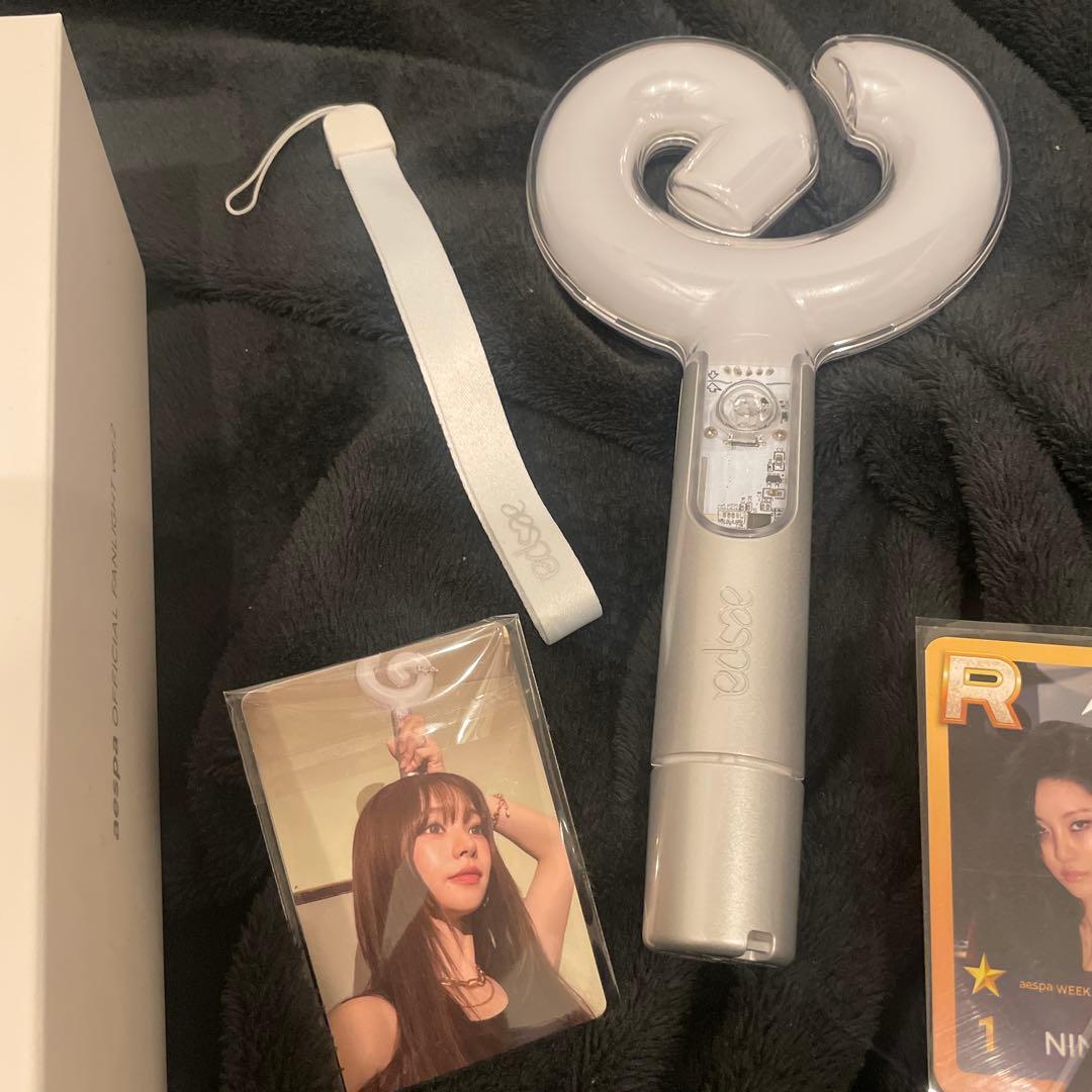 aespa 公式　ペンライト　エスパ　ニンニン　トレカ　イエッポン