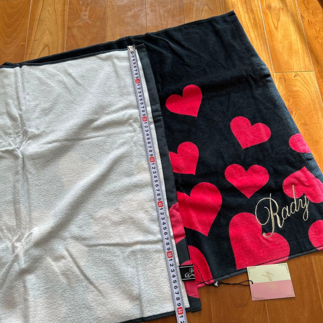 Rady ハート柄タオル バスタオル 黒色 約120×60cm - メルカリ