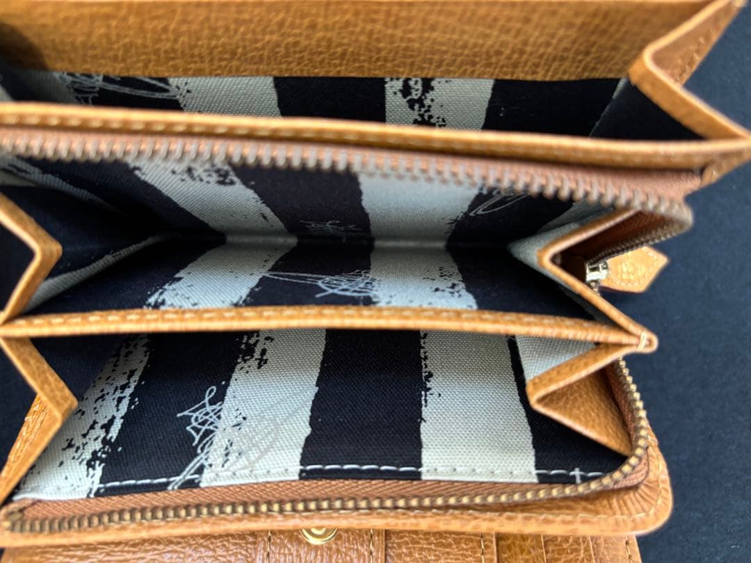 美品Vivienne Westwood 三つ折り財布 ブラウン