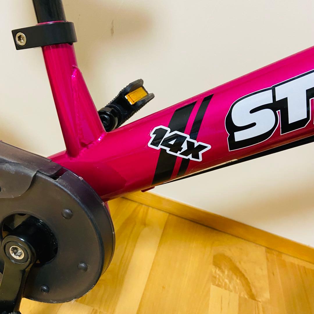 STRIDER 14x ストライダー キッズバイク　フューシャピンク　ペダル