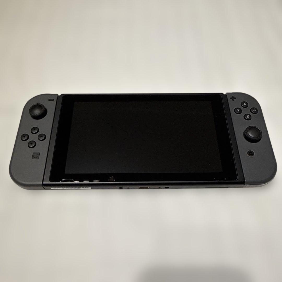 Nintendo Switch ブラック 本体（中古・美品）