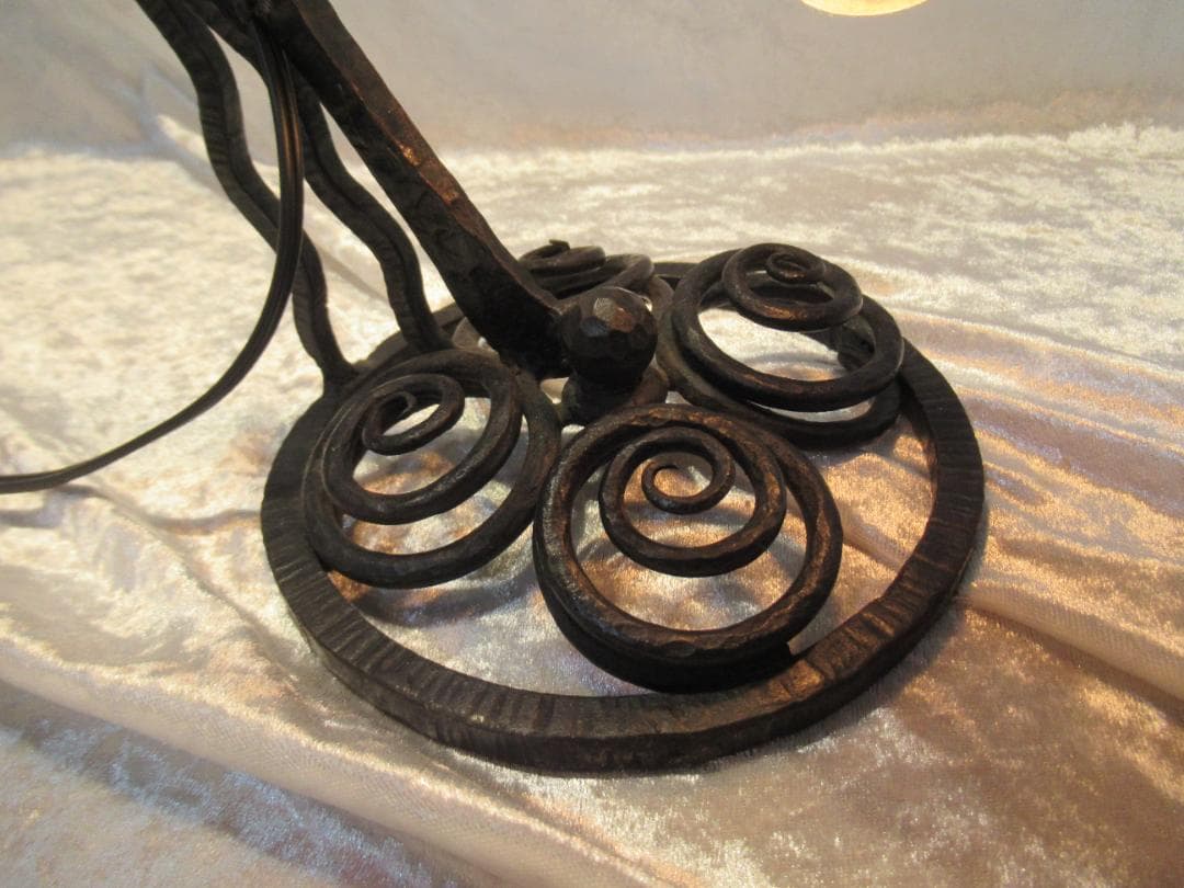 ランプ ミューラー アールヌーヴォー スタンドランプ 台は鉄 渦巻の