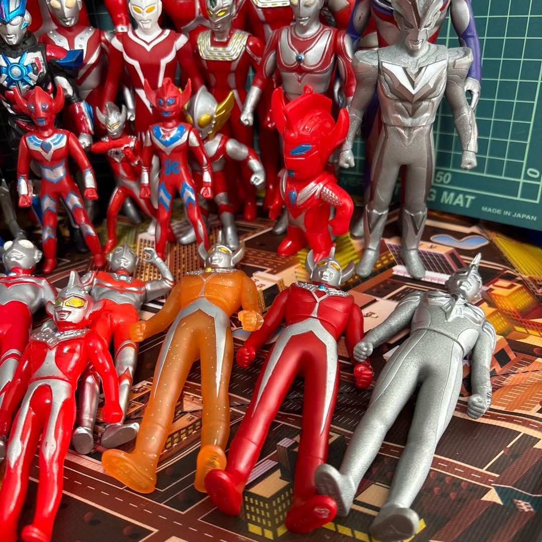 M78ウルトラマン大集合！【38体】＋1