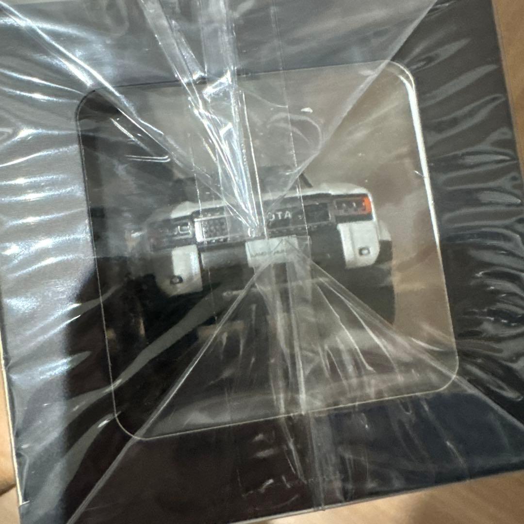 margiela　トヨタ ランドクルーザー ミニカー ホワイト