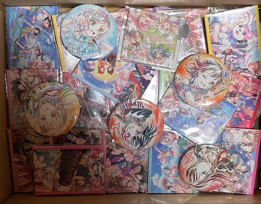 Bang dream! （バンドリ！） 缶バッジ　のみ　200個以上　一箱限定