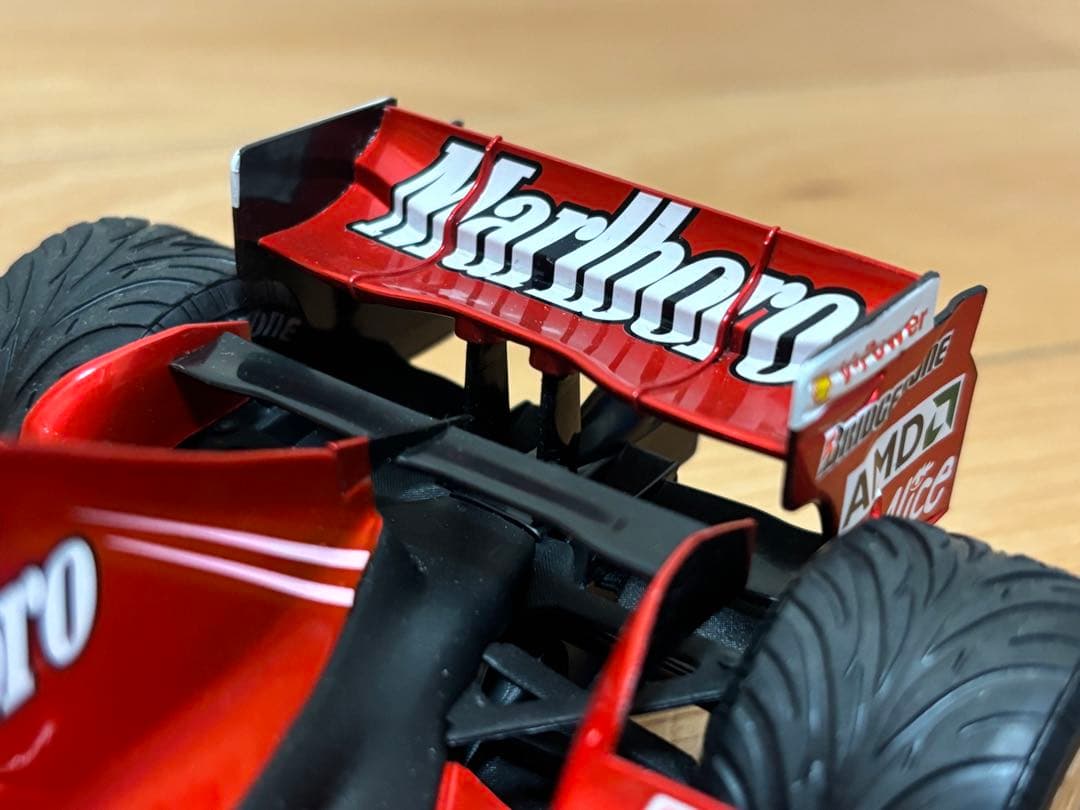 マテル 1/18 フェラーリ F1 200勝記念限定モデル F2007 中国GP