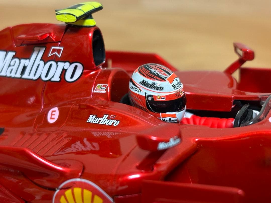 マテル 1/18 フェラーリ F1 200勝記念限定モデル F2007 中国GP