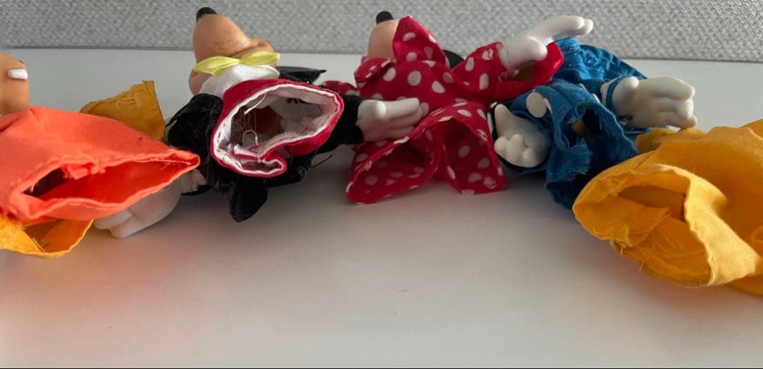 ディズニー指人形　ミッキー，ミニー，ドナルドダック、グーフィ，プルート5体セット