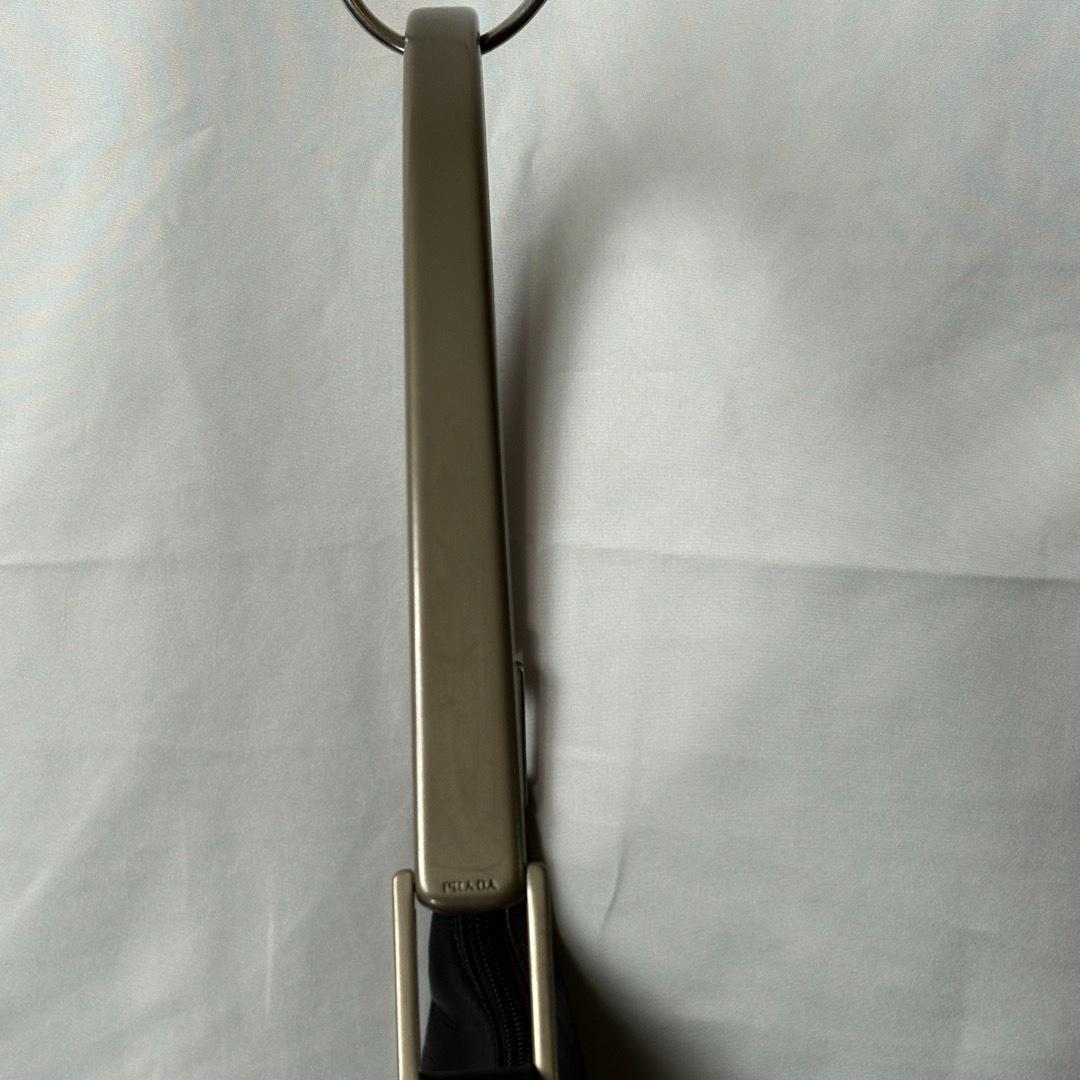 PRADAプラダ　レザー ショルダーバッグ黒プラハンドル 肩掛け シンプル