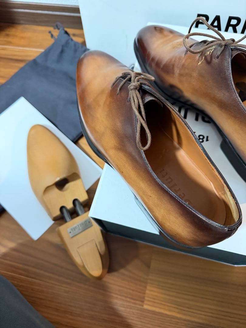 定価35万ベルルッティ アレッサンドロカリグラフィーレザーシューズ ゴールデン