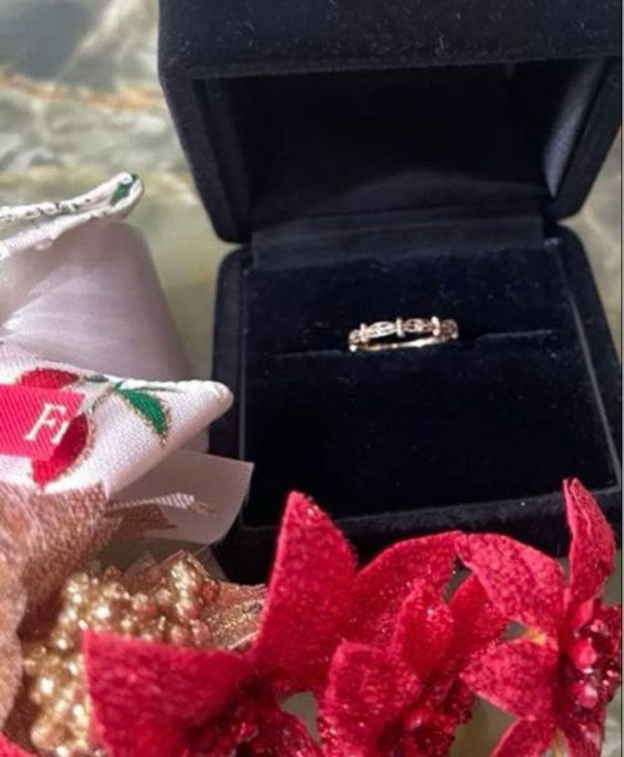 透かし模様10kゴールド レースピンキーリング