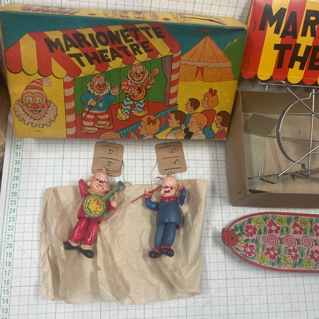 1950代Marionette Theaterテント下2人のピエロが劇場ダンス