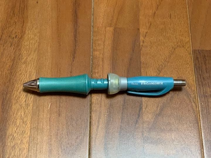 ぺんてる エルゴノミックス ボールペン - メルカリ