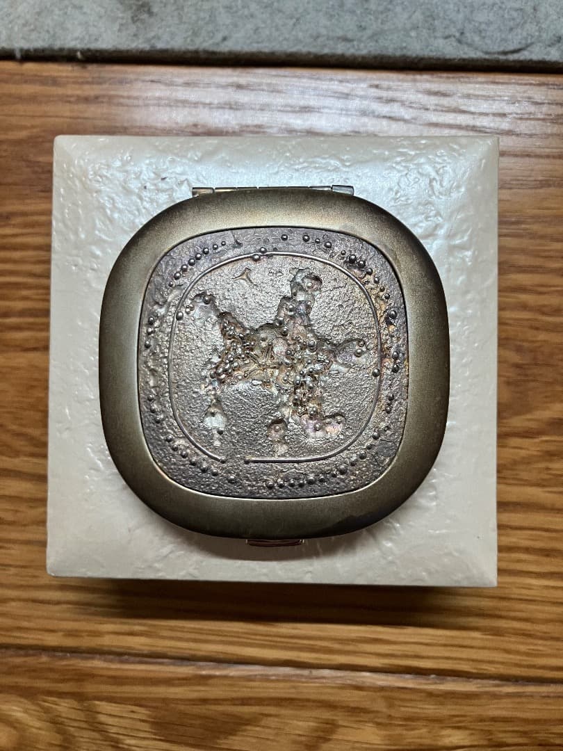 宮田宏平 純銀 88.30g 資生堂コンパクト