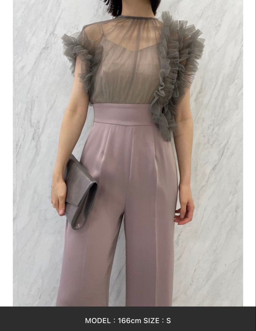 チュール付きドッキングコンビネゾン