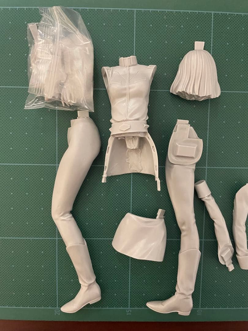 1/8セイラ マス ・ハマーンカーンレジンフィギアキット未塗装