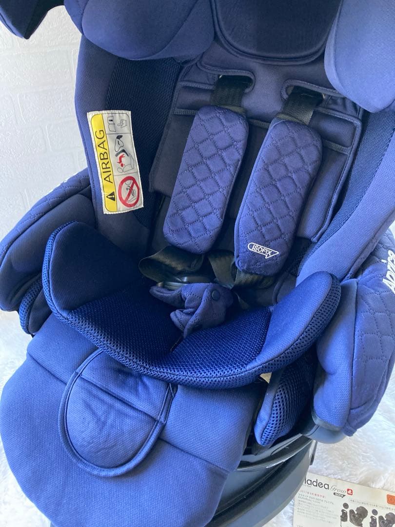 美品 Aprica フラディアプレミアムチャイルドシート isofix ネイビー