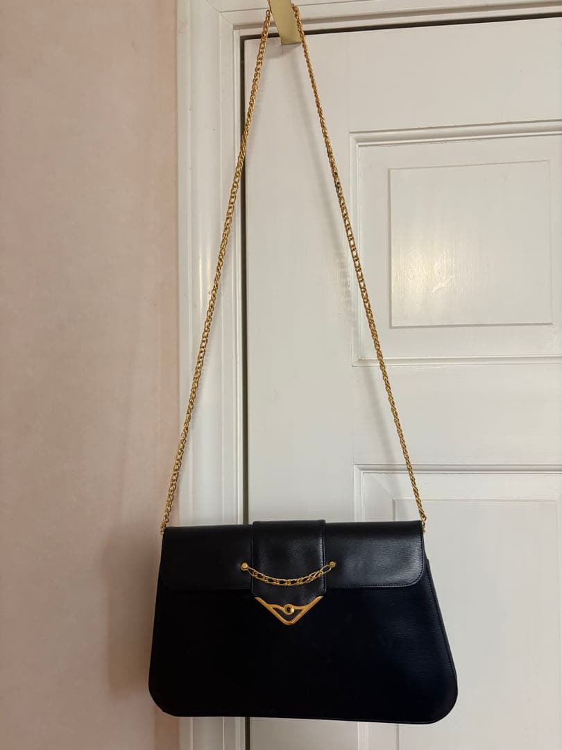 カルティエ ブラック レザーバッグ