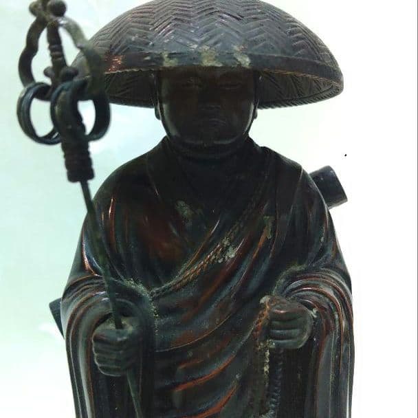 仏像 弘法大師 牧田秀雲 置物 金属工芸 ア31