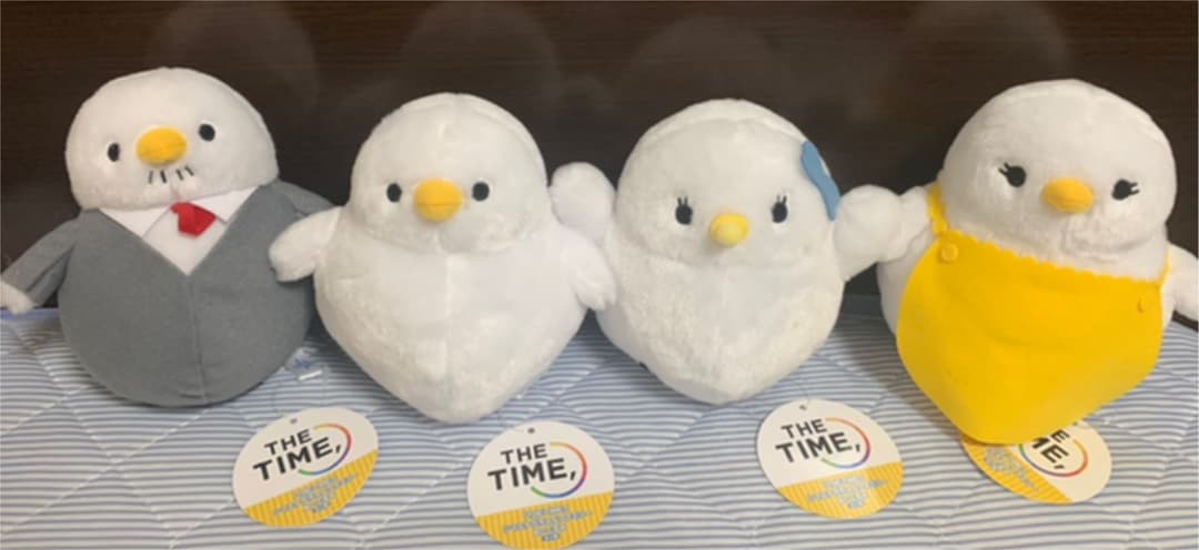 工場 TWICE LOVELYS アイス ぬいぐるみバッチ ミナ