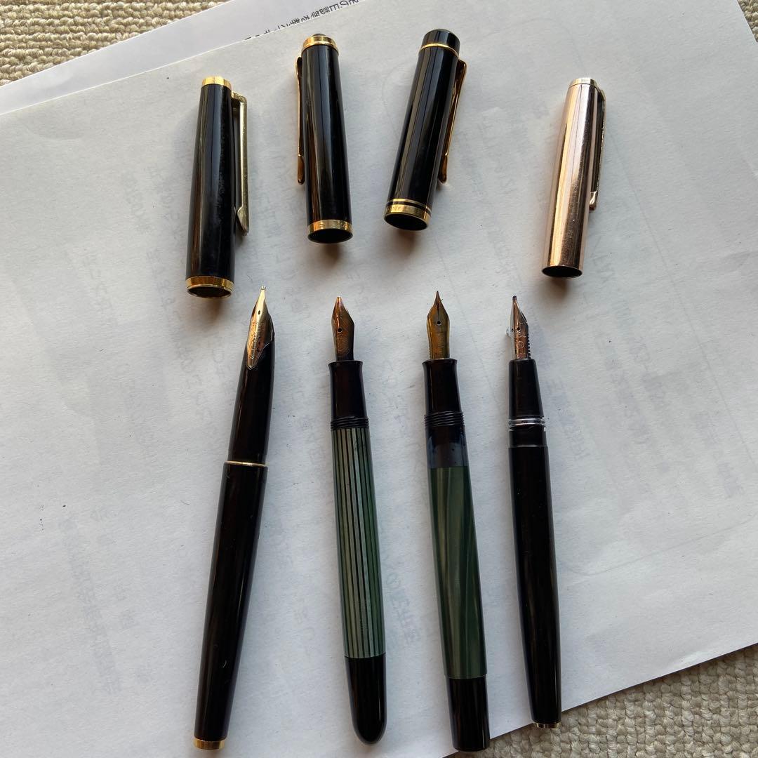 万年筆 4本セット 黒と金のコンビネーションペリカン万年筆太字