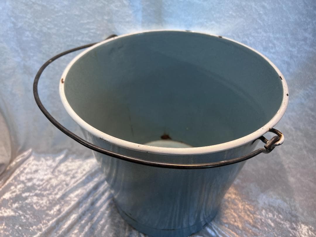バケツ　持ち手付き　アイアン ホーロー