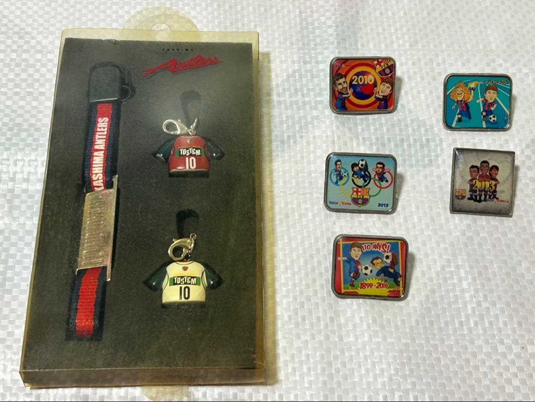 鹿島アントラーズ ストラップ&ユニフォームキーホルダー& ピンバッジ まとめ売り