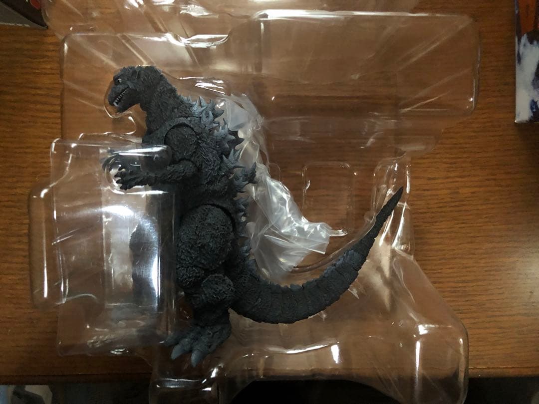S.H.MonsterArts ゴジラ　NECA ゴジラ1984 フィギュア