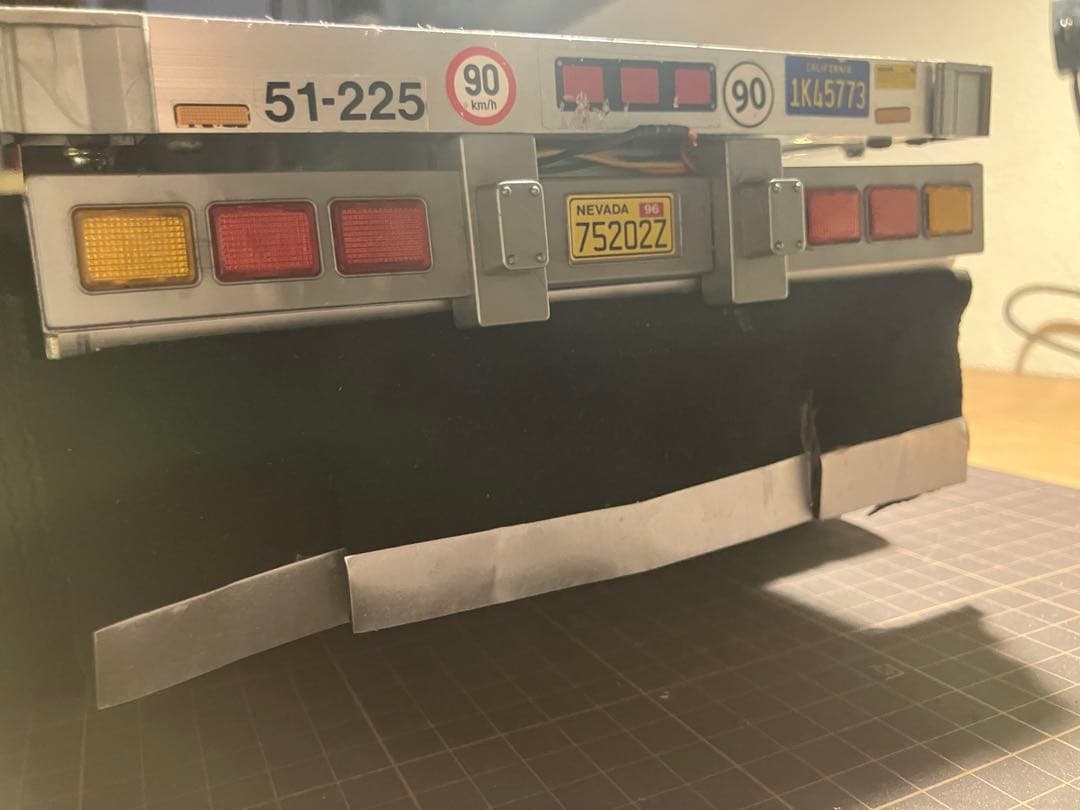 タミヤ1/14 フラットヘッド